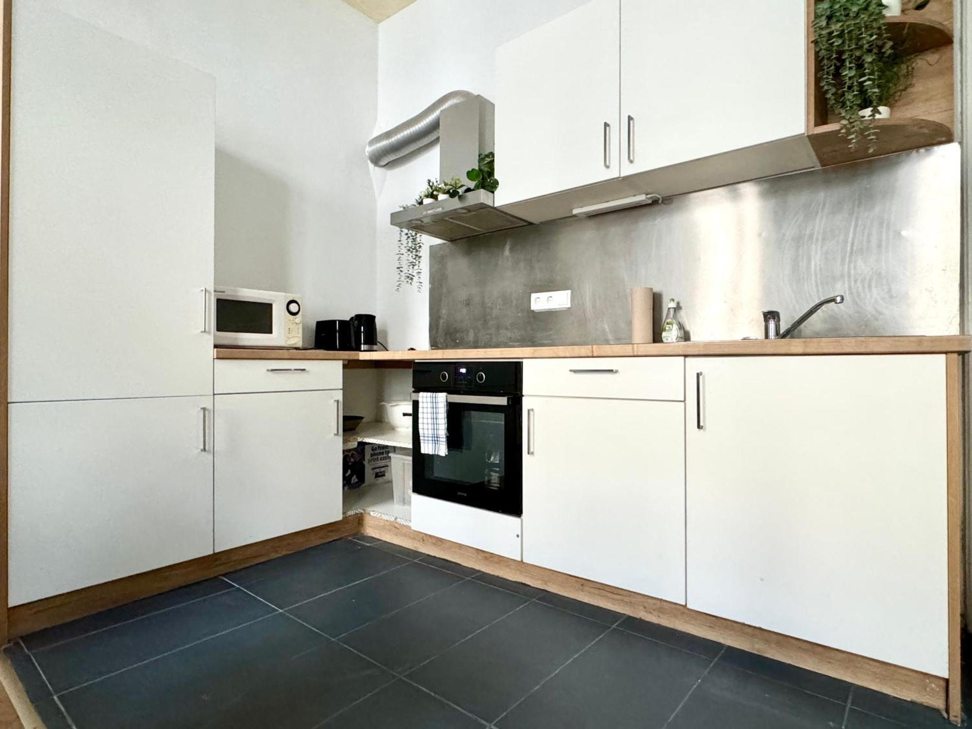 Premium Apartment Located At The Famous Vienna Kutschkermarkt Bagian luar foto